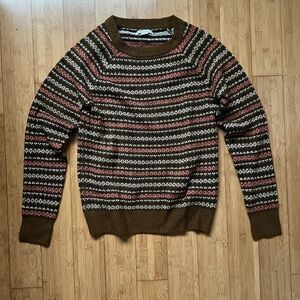 Amazon Essentials Women's Brown and Red Patterned Crewneck Sweater